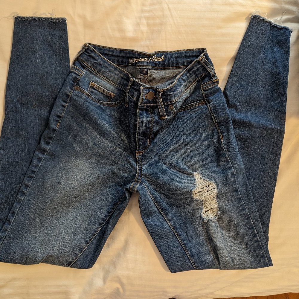 Universal thread skinny jeans